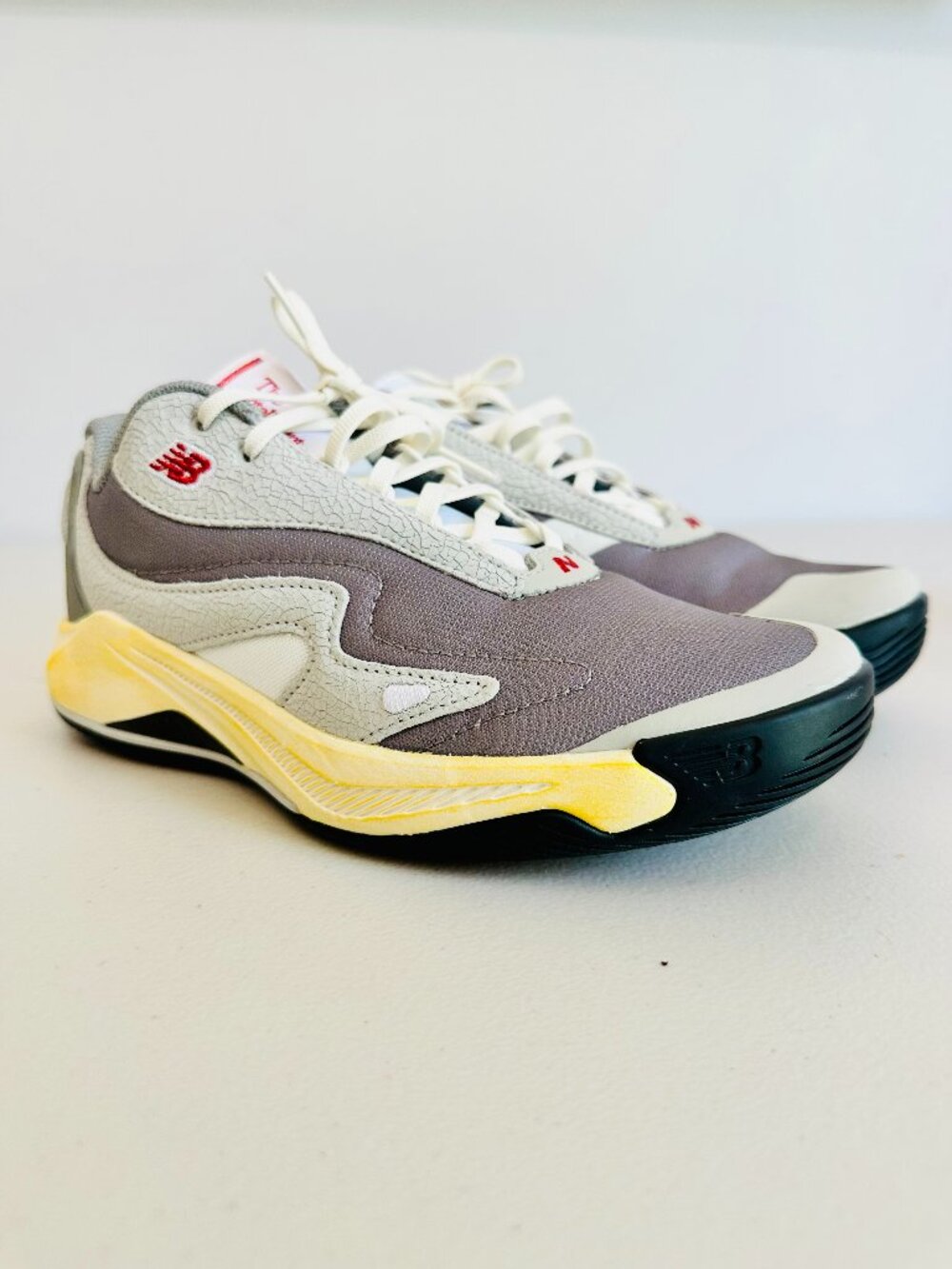 NEW NEW BALANCE KAWHI 4 GREY DAY BASKETBALL SPORTY SNEAKERS BBKLSGD4 UNISEX